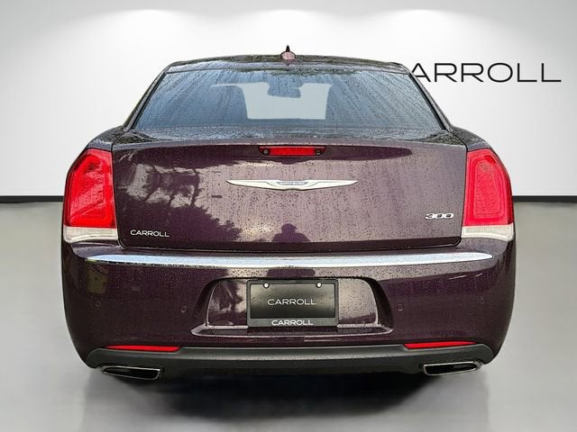 2021 Chrysler 300 Touring L