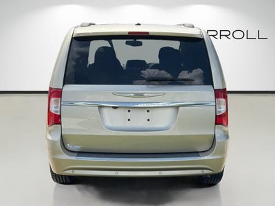 2014 Chrysler Town & Country Touring-L