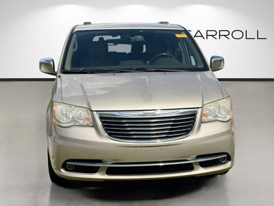 2014 Chrysler Town & Country Touring-L