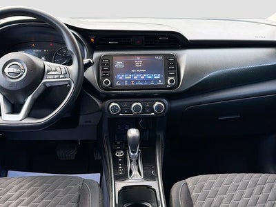 2023 Nissan Kicks SV Xtronic CVT