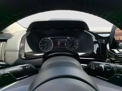 2024 Nissan Pathfinder SV