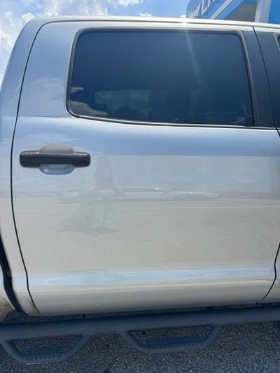 2017 Toyota Tundra SR5 5.7L V8