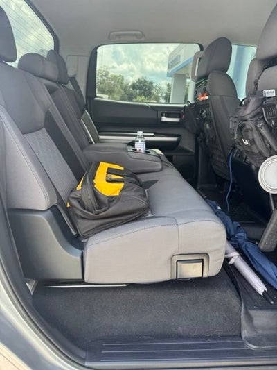 2017 Toyota Tundra SR5 5.7L V8