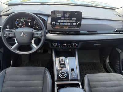 2023 Mitsubishi Outlander SE 2.5 2WD