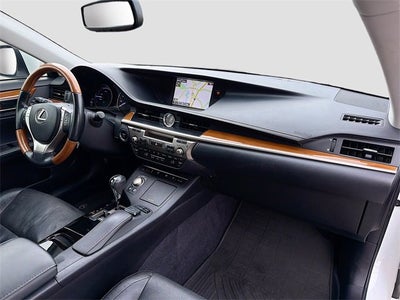 2015 Lexus ES 300h Hybrid