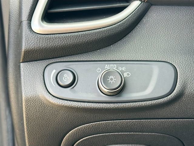 2022 Chevrolet Trax LS