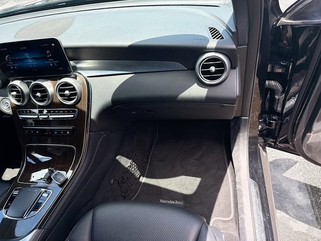2020 Mercedes-Benz GLC 300 GLC 300