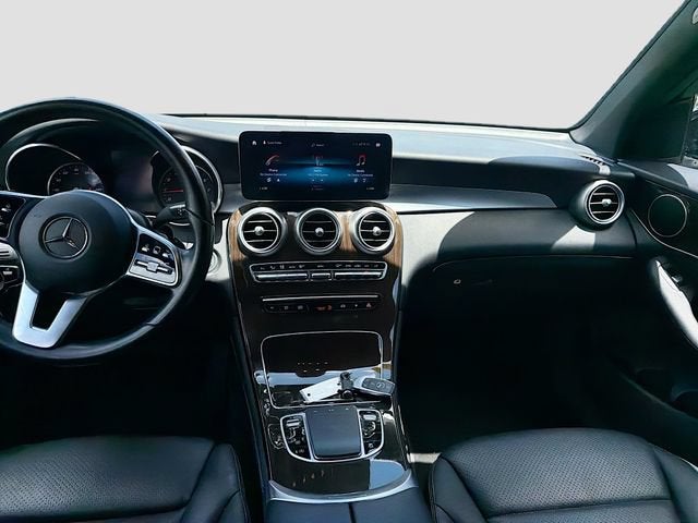 2020 Mercedes-Benz GLC 300 GLC 300