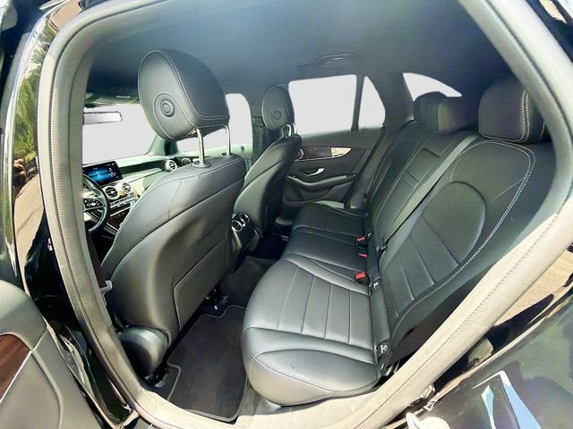 2020 Mercedes-Benz GLC 300 GLC 300