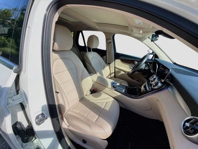 2021 Mercedes-Benz GLC 300 SUV