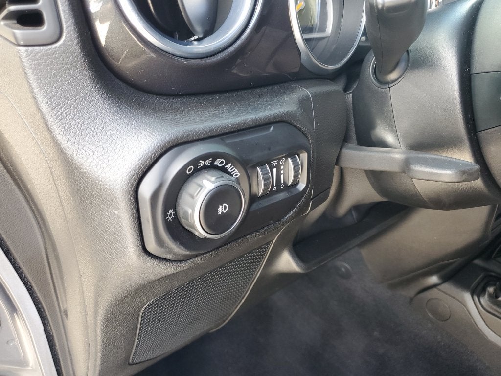 2020 Jeep Wrangler Unlimited Sahara Altitude 4x4