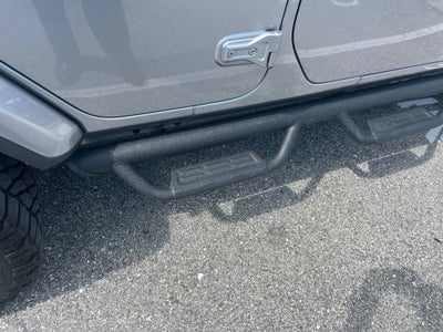 2020 Jeep Wrangler Unlimited Sahara Altitude 4x4