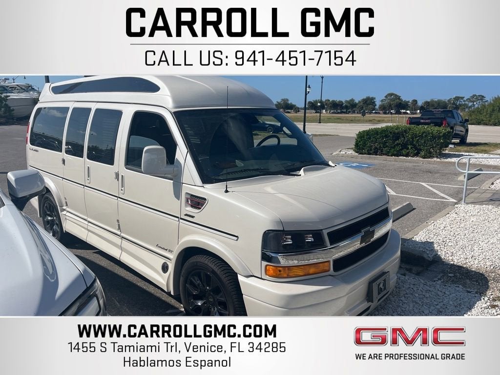2025 Chevrolet Express Cargo WT