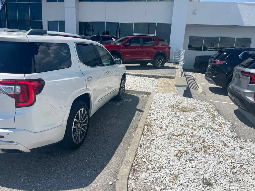 2021 GMC Acadia Denali