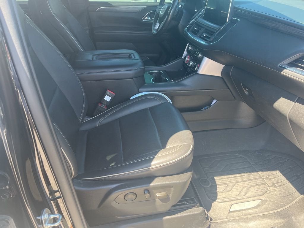 2022 GMC Yukon XL SLT