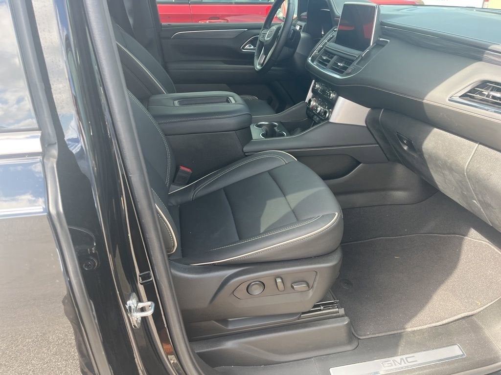 2024 GMC Yukon XL SLT