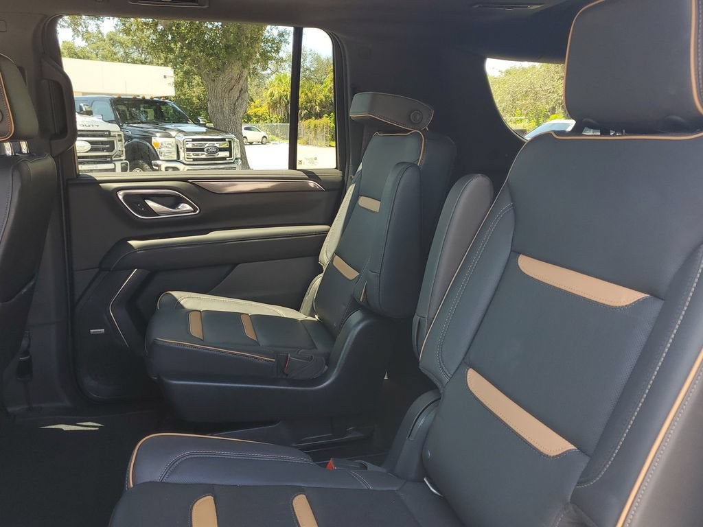 2022 GMC Yukon XL AT4
