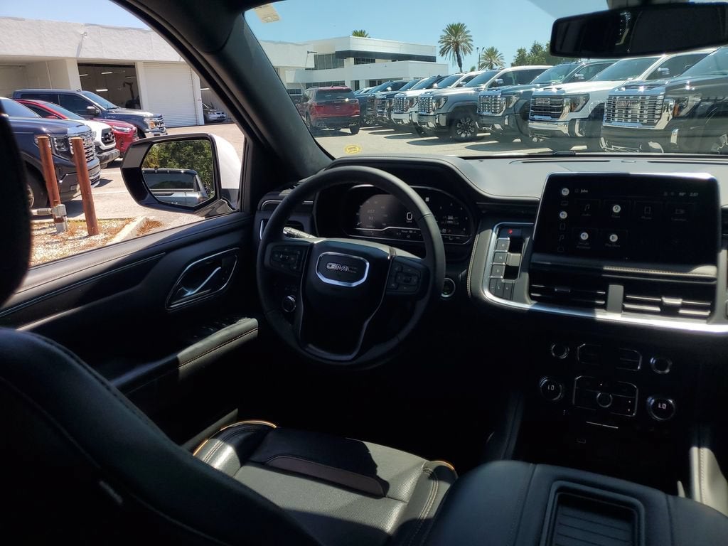 2022 GMC Yukon XL AT4