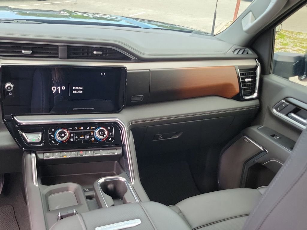 2025 GMC Sierra 3500 HD Denali