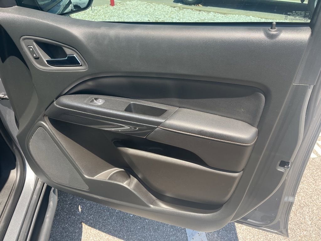 2022 GMC Canyon AT4 - Leather