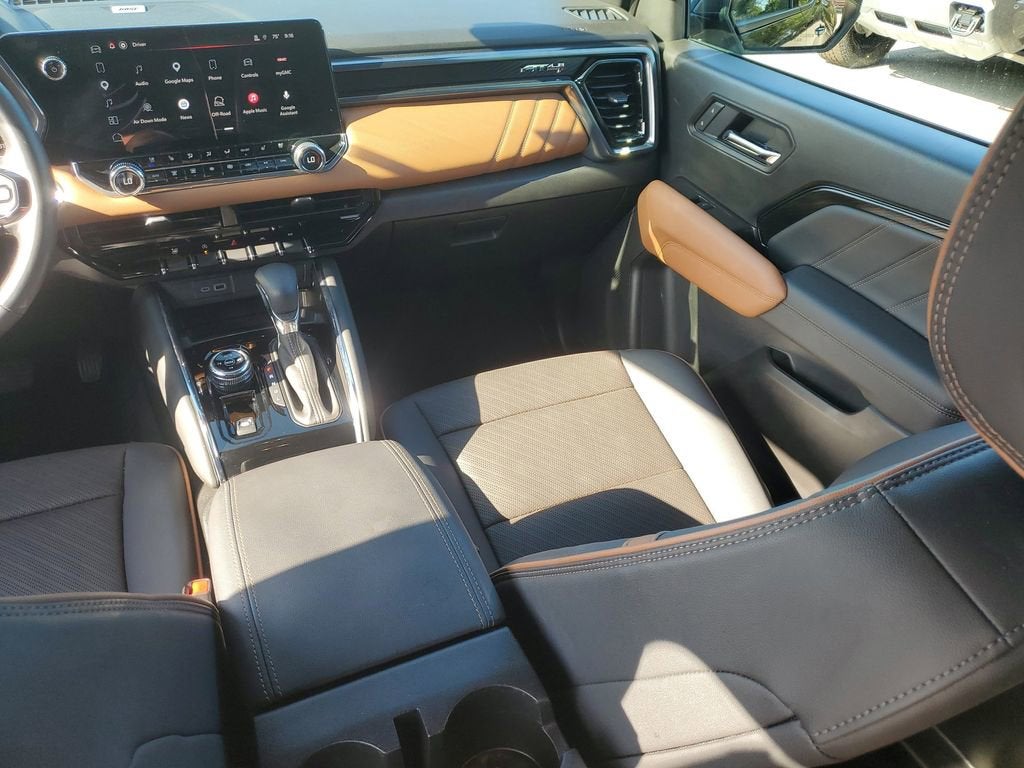 2025 GMC Canyon AT4