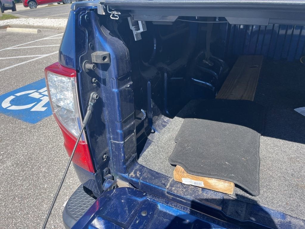 2021 Nissan Titan SV