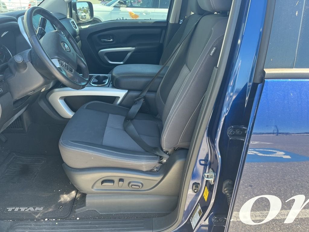 2021 Nissan Titan SV