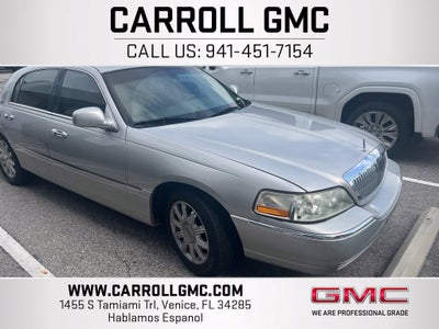 2011 Lincoln Town Car Signature Limited
