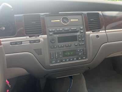 2011 Lincoln Town Car Signature Limited
