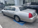 2011 Lincoln Town Car Signature Limited