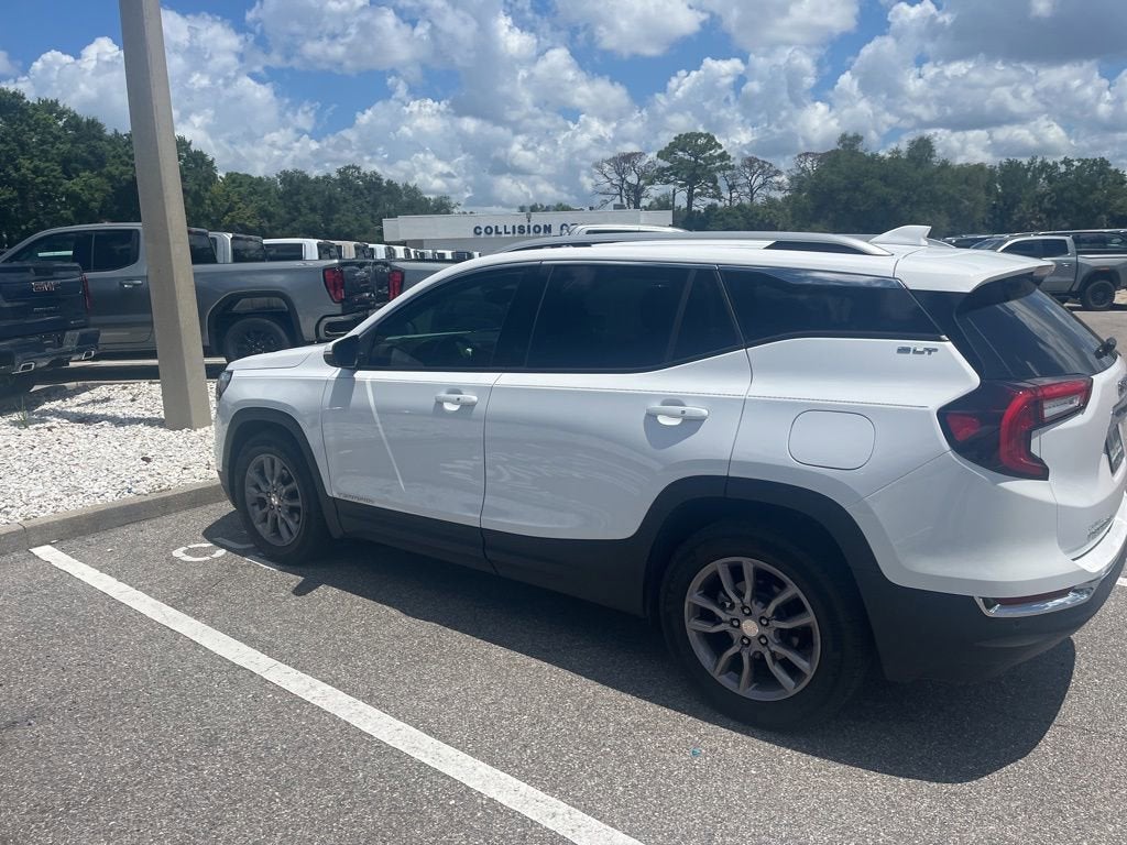 2024 GMC Terrain SLT