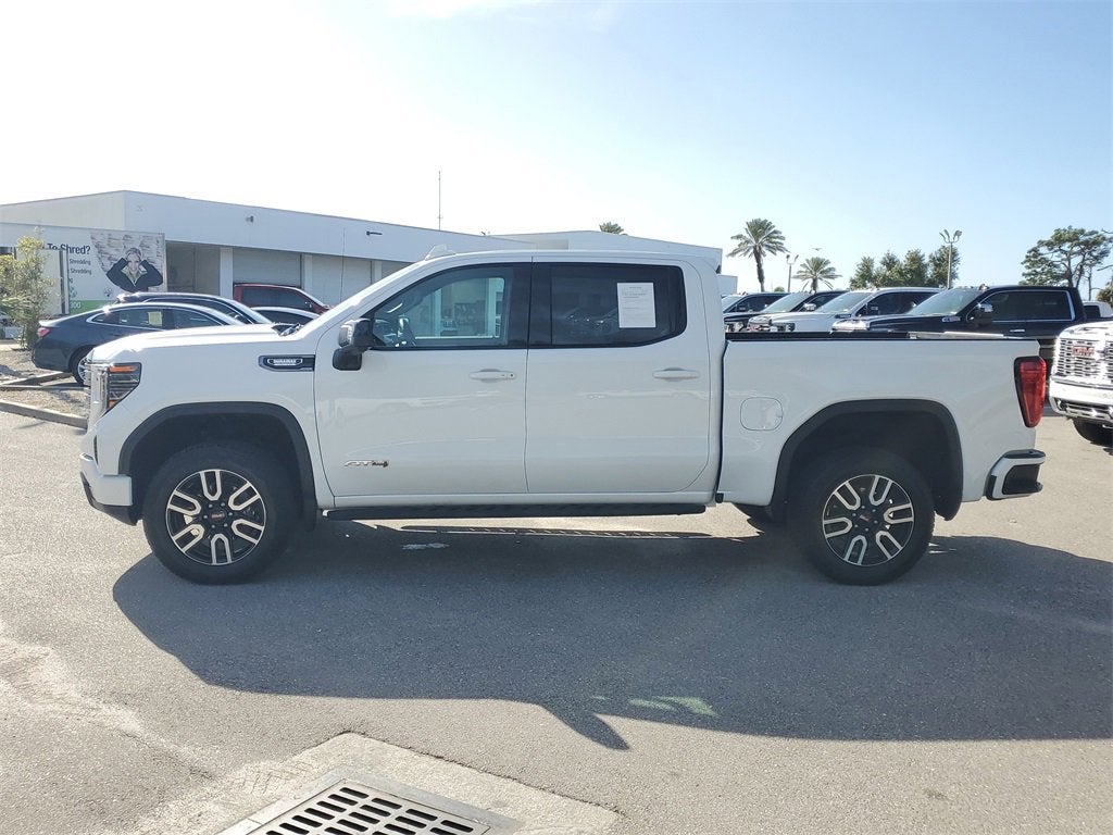 2025 GMC Sierra 1500 AT4