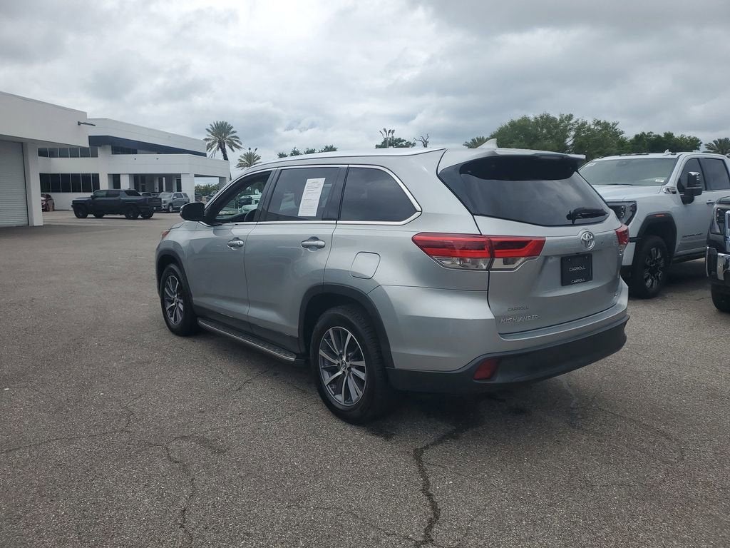 2019 Toyota Highlander SE