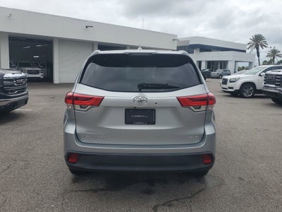 2019 Toyota Highlander SE
