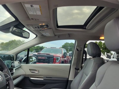 2023 Toyota Sienna XLE
