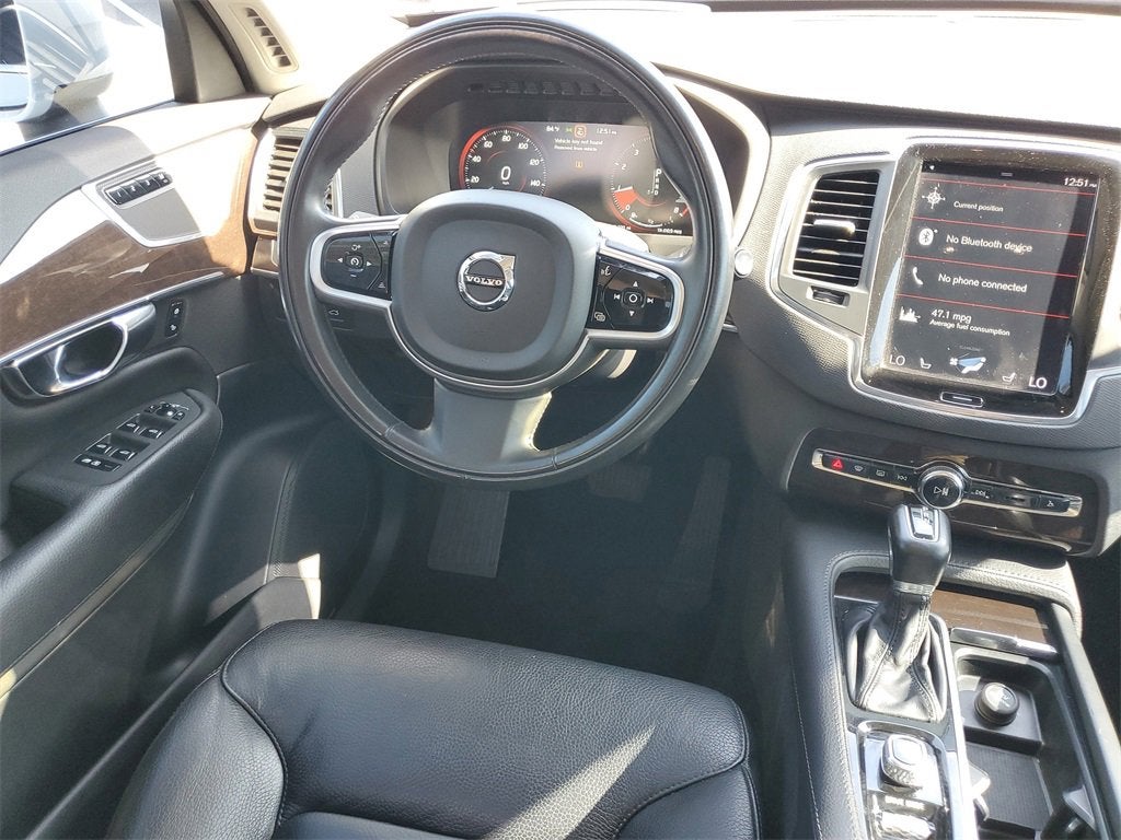 2019 Volvo XC90 Momentum