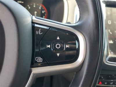 2019 Volvo XC90 Momentum